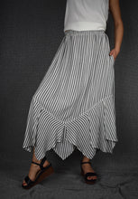 Load image into Gallery viewer, Handkerchief Skirt