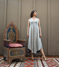 Load image into Gallery viewer, Sleeveless Magic Dress