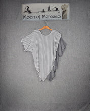 Load image into Gallery viewer, Short Sleeve Scoop Neck Top