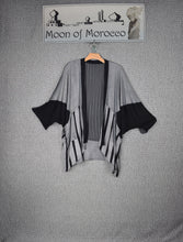 Load image into Gallery viewer, Kimono Jacket